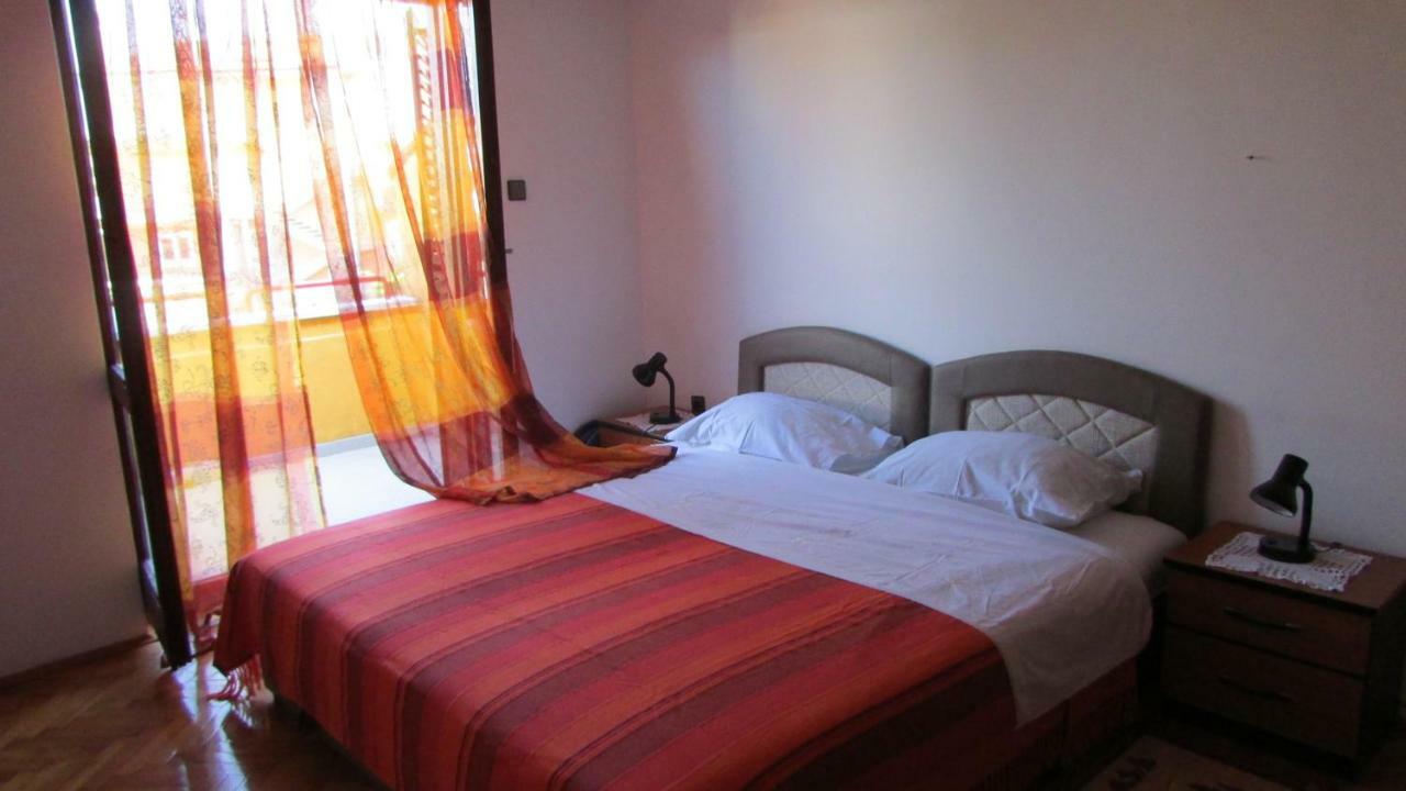 Apartmani Petunia Fažana Esterno foto